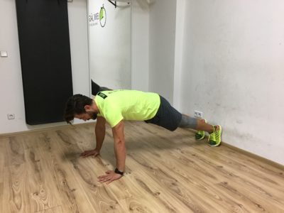 handstand-push-ups_01
