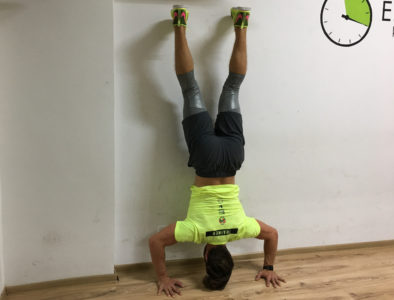 handstand-push-ups_04_