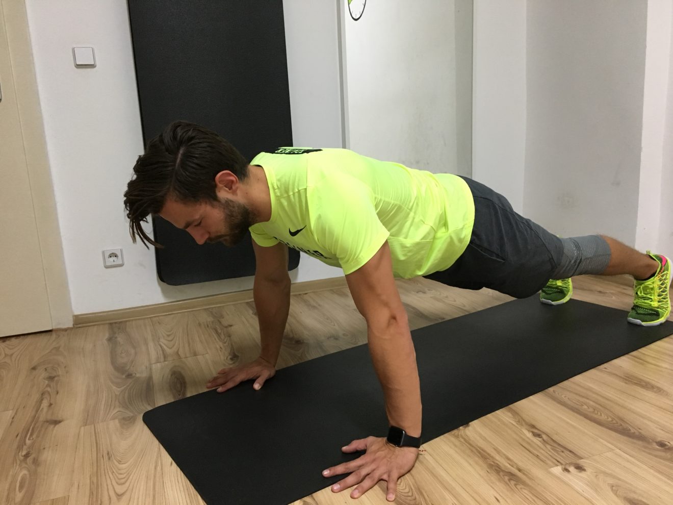 ᐅ Bauchpresse die richtige Ausführung mit Bildern und Video!