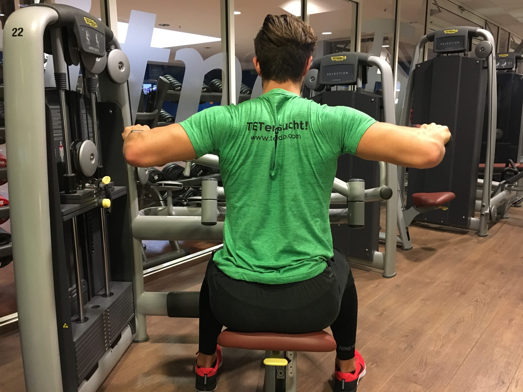 ᐅ Rudern am Gerät - die richtige Ausführung mit Bildern und Video!